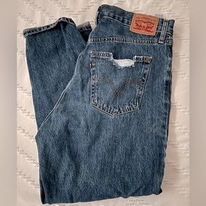 Levi’s high waisted mom jeans 31x27